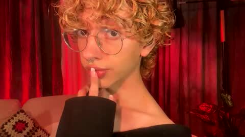 Snapshot of thisisdamiano chatting on 21, 5, 2026 Damiano online show from 21, 5, 2026