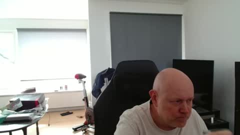 thomas315627 online show from 16, 4, 2026