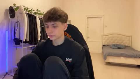 Thomas Hill online show from 1, 12, 2025