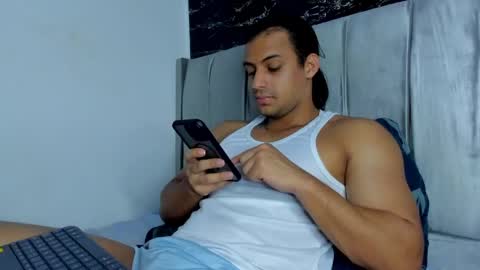 Snapshot of thomas__wayne chatting on 23, 5, 2026 Thomas online show from 23, 5, 2026