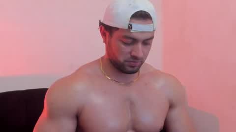Snapshot of thomas_brandon chatting on 3, 5, 2026 Thomas Brandon online show from 3, 5, 2026