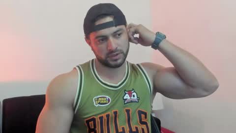 Snapshot of thomas_brandon chatting on 20, 5, 2026 Thomas Brandon online show from 20, 5, 2026