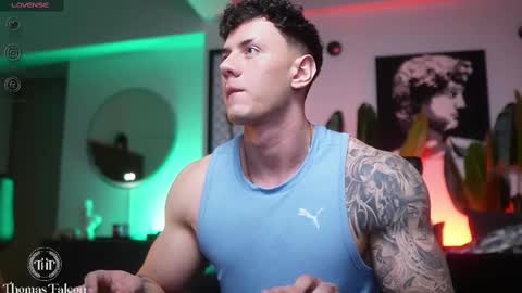 Thomas Falcon online show from 5, 3, 2025