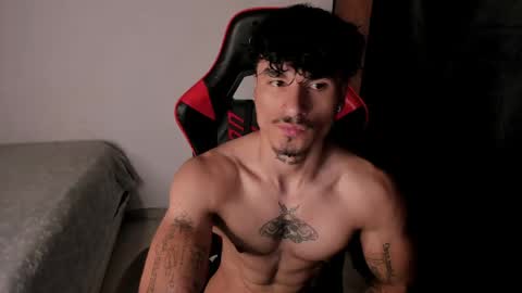 Snapshot of thomas_fit1 chatting on 19, 5, 2026 Thomas 3 JUST STAY AND BE MY LAST LOVE online show from 19, 5, 2026