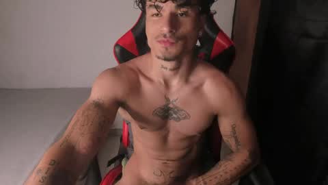 Snapshot of thomas_fit1 chatting on 24, 5, 2026 Thomas 3 JUST STAY AND BE MY LAST LOVE online show from 24, 5, 2026