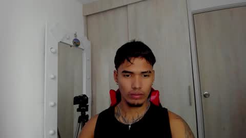 Thomas online show from 27, 3, 2026