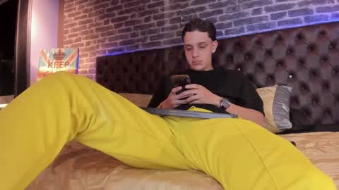 ---Thomas--- online show from 28, 1, 2025