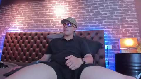 ---Thomas--- online show from 23, 2, 2025