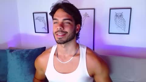 Snapshot of thomas_spellman chatting on 14, 12, 2025 thomas_spellman online show from 14, 12, 2025