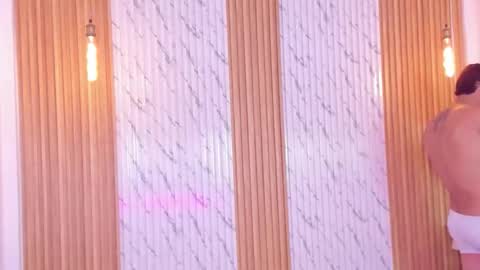 Thomas online show from 15, 10, 2025