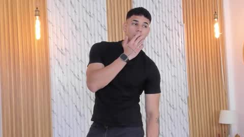 Thomas online show from 17, 10, 2025