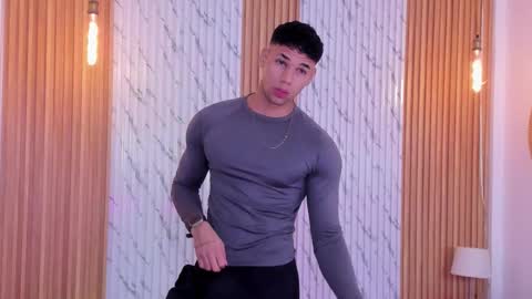 Thomas online show from 24, 10, 2025