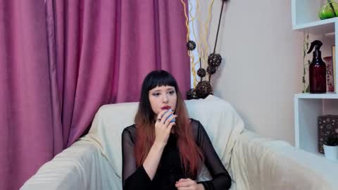 Bella online show from 11, 11, 2025