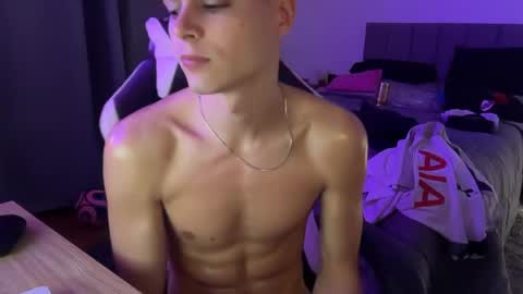 Snapshot of thomassex0 chatting on 2, 6, 2026 Thomas online show from 2, 6, 2026