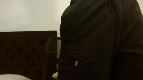 Thomas Turner online show from 25, 11, 2025