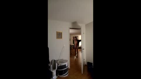 Tom online show from 16, 4, 2026