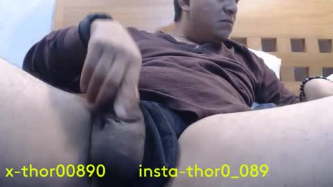 Snapshot of thor0200 chatting on 4, 12, 2024 thor0200 online show from 4, 12, 2024