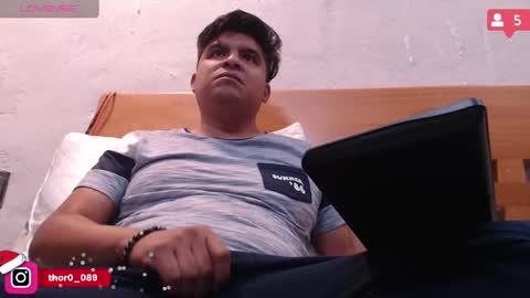 Snapshot of thor0200 chatting on 12, 12, 2024 thor0200 online show from 12, 12, 2024