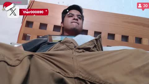 Snapshot of thor0200 chatting on 6, 1, 2025 thor0200 online show from 6, 1, 2025