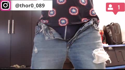 Snapshot of thor0200 chatting on 1, 2, 2025 thor0200 online show from 1, 2, 2025