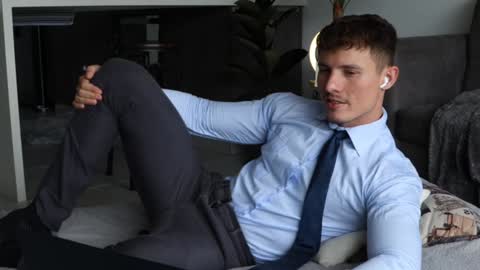 Sebastian online show from 1, 2, 2025