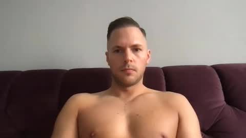 Snapshot of thorhh1991 chatting on 8, 10, 2025 thorhh1991 online show from 8, 10, 2025