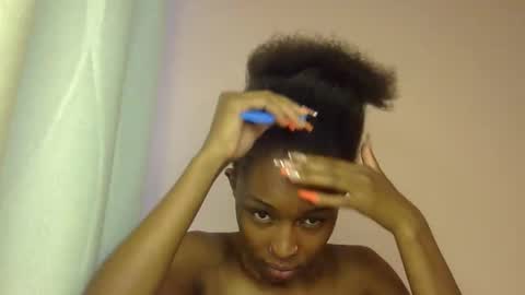 thotiana007 online show from 12, 9, 2025