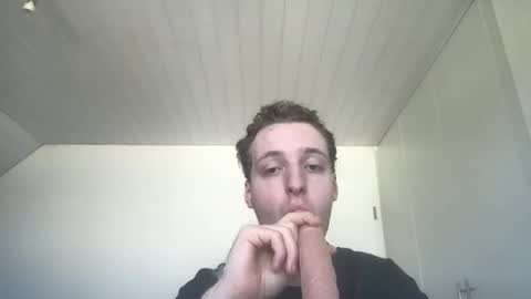 Snapshot of throatslut21 chatting on 14, 6, 2026 throatslut21 online show from 14, 6, 2026