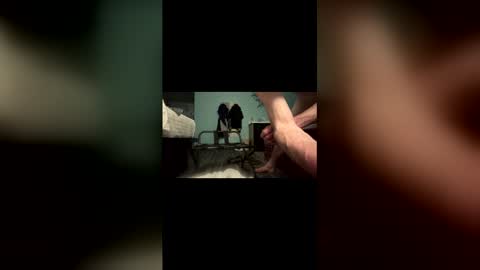 Solo throbber online show from 30, 11, 2025