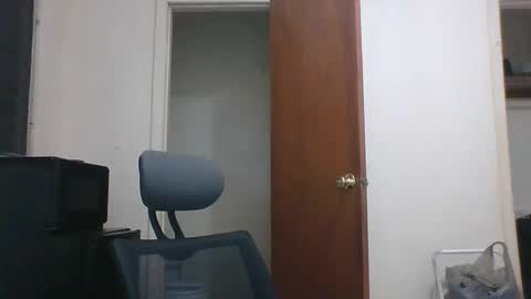 thrustinjustin808 online show from 30, 1, 2025