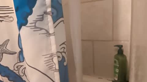 thunder8u42 online show from 16, 3, 2026