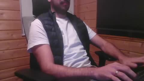 toobigcockforonegirl online show from 4, 10, 2025