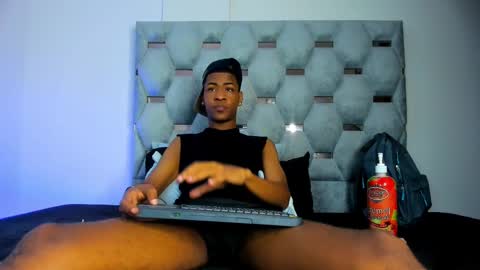 tiago_xxx_ online show from 4, 10, 2025