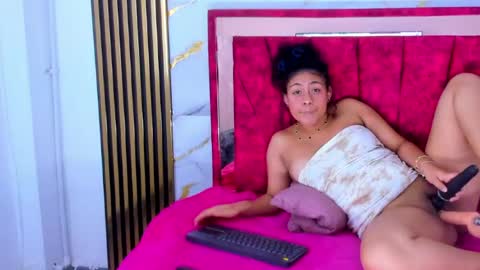 tiana_hots online show from 21, 4, 2026