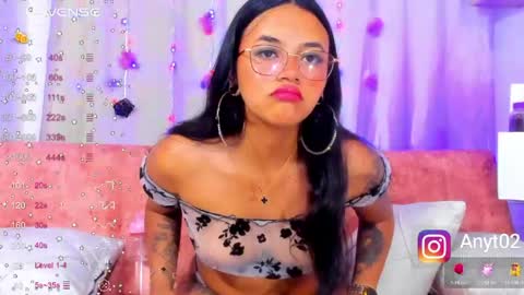 Snapshot of tianaa_a chatting on 17, 5, 2026 Anny 3 online show from 17, 5, 2026