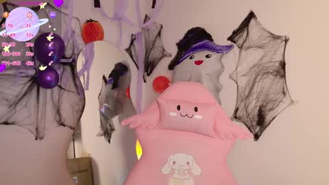 Tiana Le online show from 17, 10, 2025