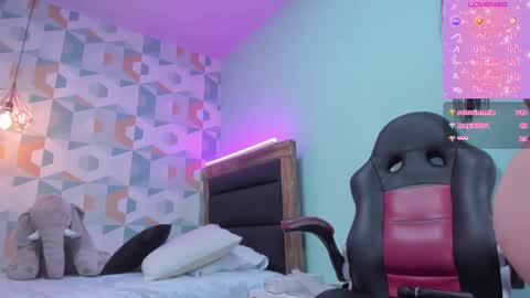 tianapiket online show from 10, 1, 2025