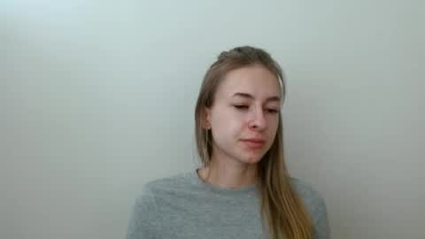 Snapshot of tiarasmile chatting on 16, 6, 2026 Tiara online show from 16, 6, 2026