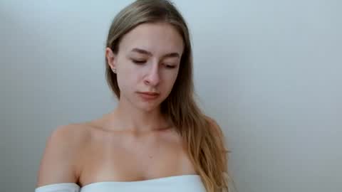Tiara online show from 21, 7, 2026