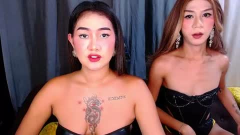 tiarrafoxs online show from 22, 7, 2026
