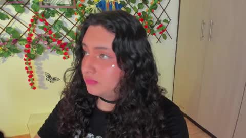 Snapshot of tich___ chatting on 31, 5, 2026 tich___ online show from 31, 5, 2026