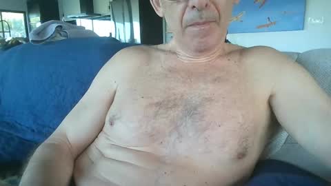 JustMe online show from 1, 2, 2025