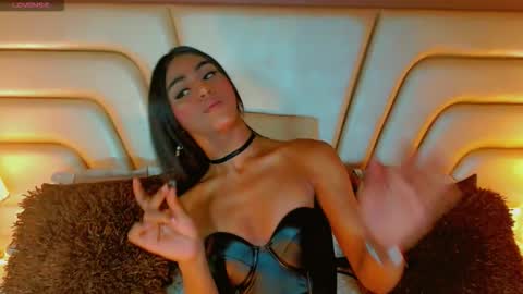 Tifannysexy69 online show from 18, 1, 2026