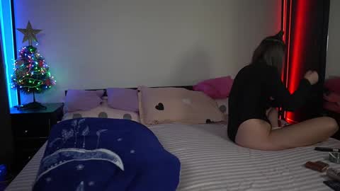 Tiffany online show from 3, 12, 2024