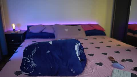 Tiffany online show from 8, 10, 2025