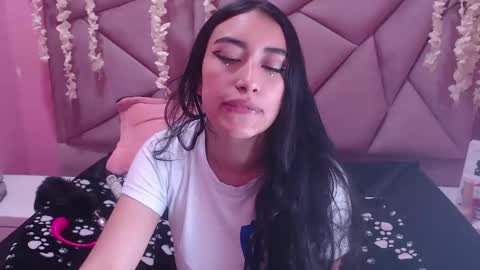 Snapshot of tiffani_hott_ chatting on 13, 12, 2024 TIFANI online show from 13, 12, 2024