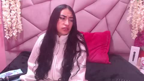 Snapshot of tiffani_hott_ chatting on 11, 1, 2025 TIFANI online show from 11, 1, 2025