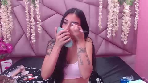 Snapshot of tiffani_hott_ chatting on 19, 1, 2025 TIFANI online show from 19, 1, 2025
