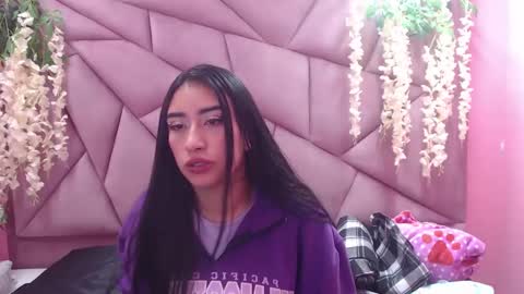 Snapshot of tiffani_hott_ chatting on 7, 2, 2025 TIFANI online show from 7, 2, 2025