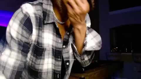 Snapshot of tiffanilove chatting on 2, 4, 2026 Tiffani Love online show from 2, 4, 2026